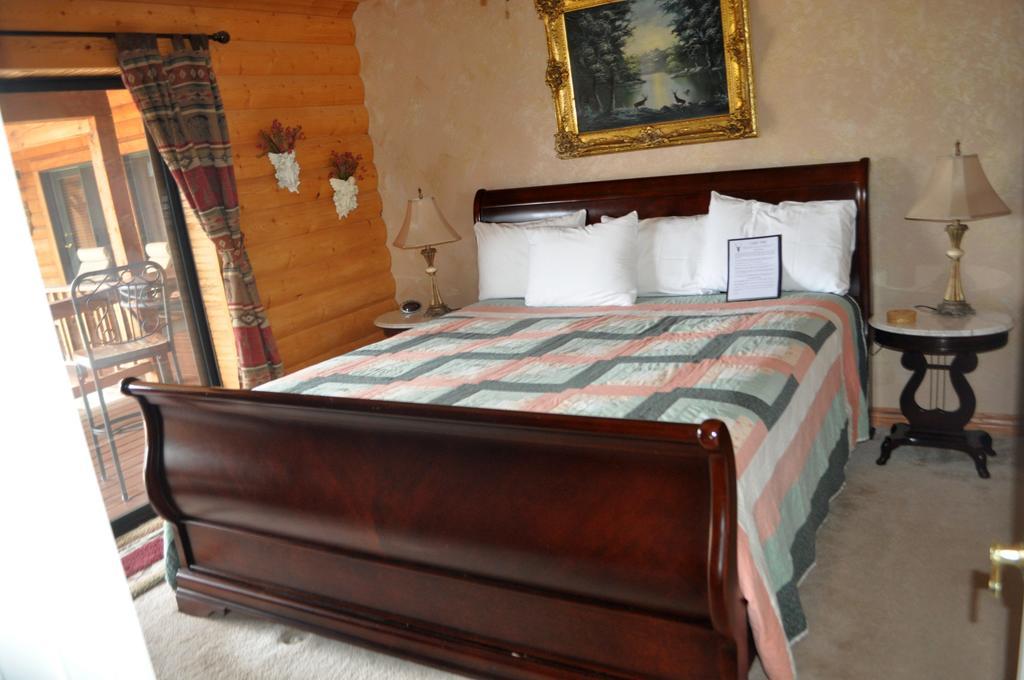 Elkwood Manor Bed & Breakfast パゴサ・スプリングス エクステリア 写真