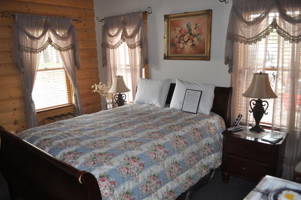 Elkwood Manor Bed & Breakfast パゴサ・スプリングス エクステリア 写真